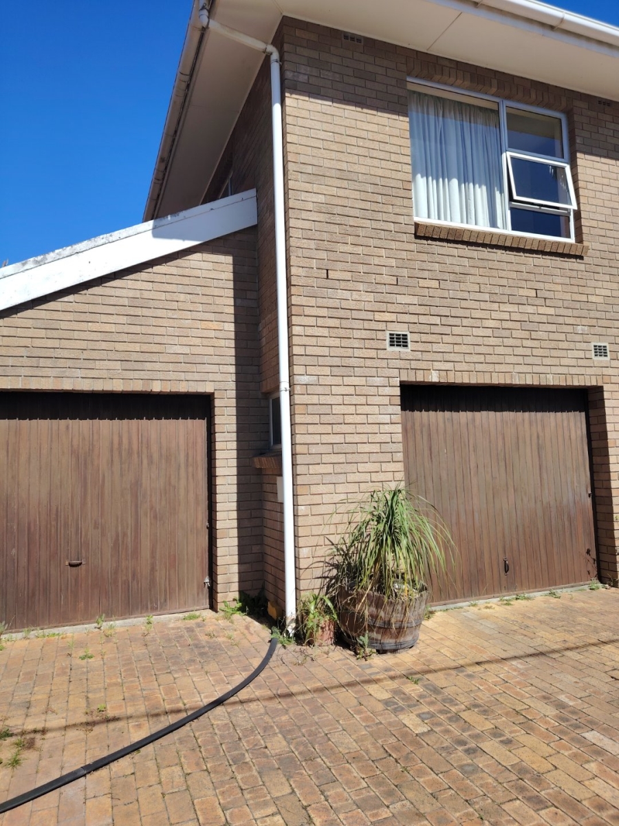 4 Bedroom Property for Sale in Pniel Western Cape